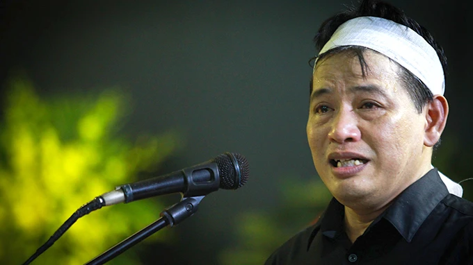 Hà Nội mưa trắng trời đưa “cụ Dế Mèn” về cùng đất mẹ ảnh 11