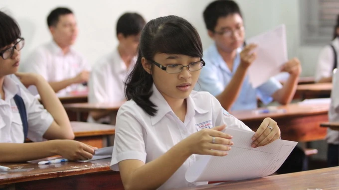 Hà Nội: Nhiều trường THPT hạ điểm chuẩn ảnh 1