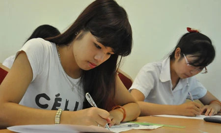 ĐHQG Hà Nội, điểm thi, thủ khoa