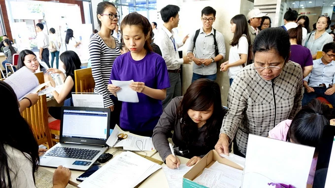 Ngày đầu xét tuyển bổ sung: hồ sơ chưa nhiều ảnh 1