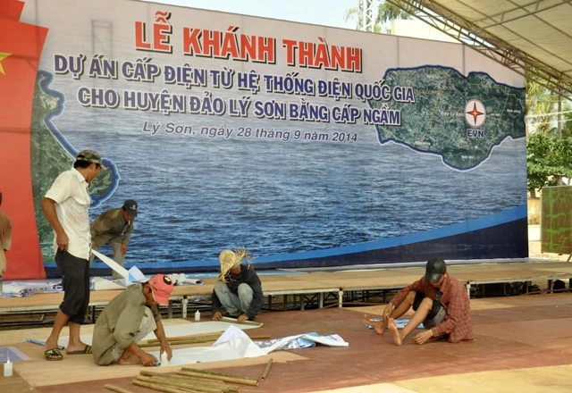 Chùm ảnh: Lý Sơn rộn vui khi có điện ảnh 9