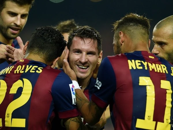 Kết quả: Ronaldo giúp Real Madrid đại thắng, Messi cận kề vĩ đại nhất ảnh 1