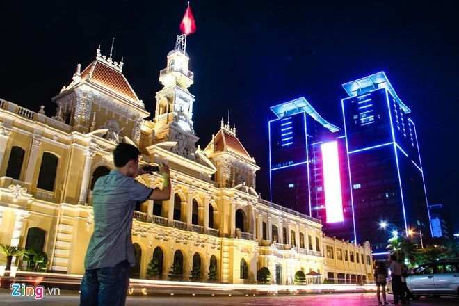 Đêm Sài Gòn đẹp rực rỡ nhìn từ trên cao
