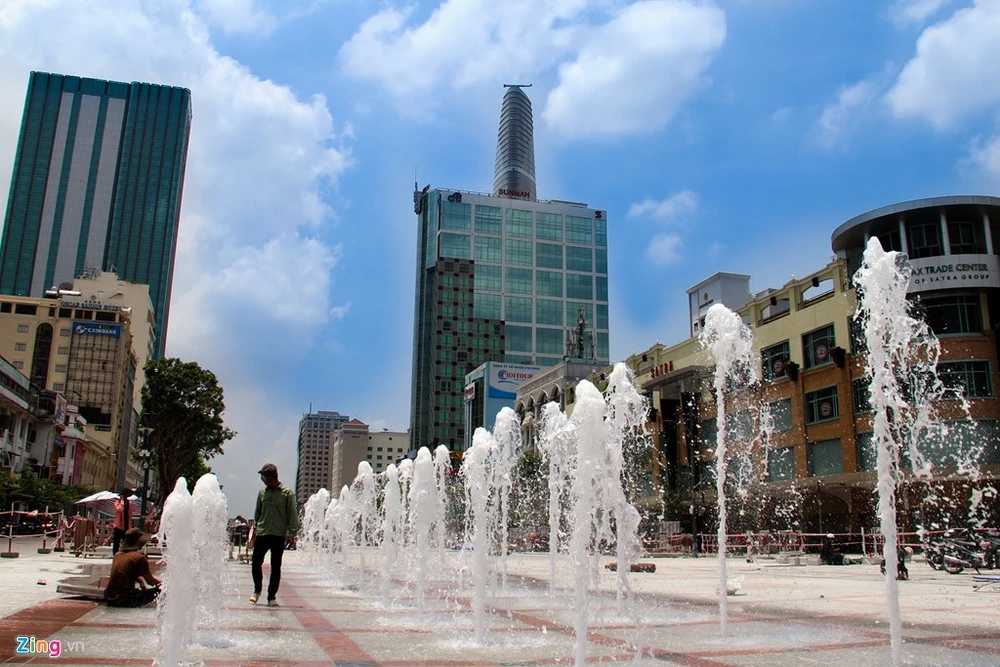 Dưới lòng đất phố đi bộ Sài Gòn có gì?