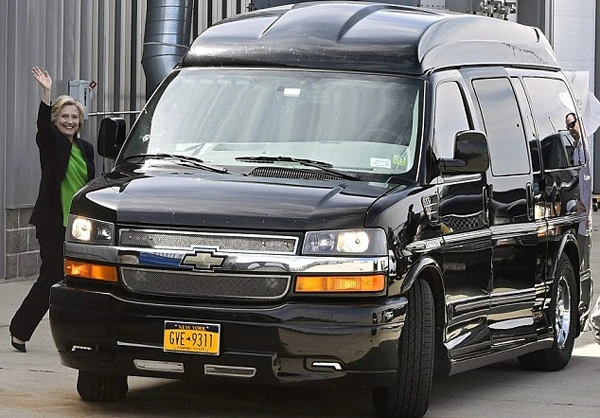 Hillary Clinton, cố máy bí ẩn, xe, xa xỉ, tranh cử