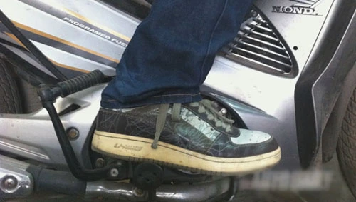 Kỹ năng phanh xe máy khẩn cấp