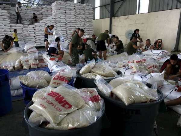 Philippines và Mỹ chuẩn bị đối phó với những trận bão lớn ảnh 1