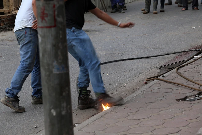 Chùm ảnh: Hiện trường vụ sập cần cẩu tuyến metro Nhổn - Ga Hà Nội ảnh 7