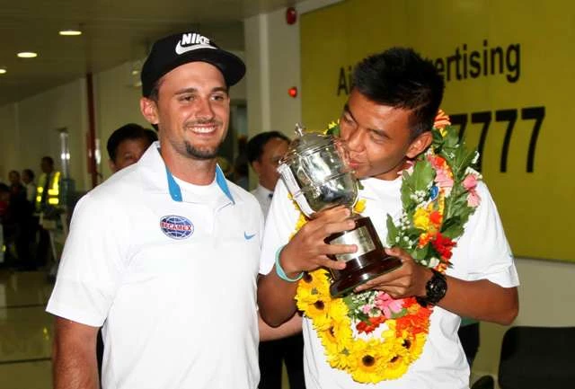 Chùm ảnh: Lý Hoàng Nam rạng rỡ ngày về ảnh 2