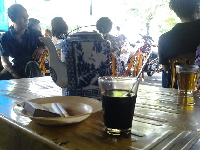 Chùm ảnh: Quán cà phê vợt cuối cùng ở Biên Hòa ảnh 5