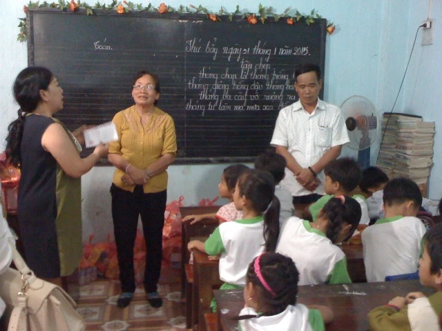 'Lớp phổ cập tiểu học' giữa lòng thành phố Biên Hòa ảnh 6 'Lớp phổ cập tiểu học' giữa lòng thành phố Biên Hòa ảnh 6