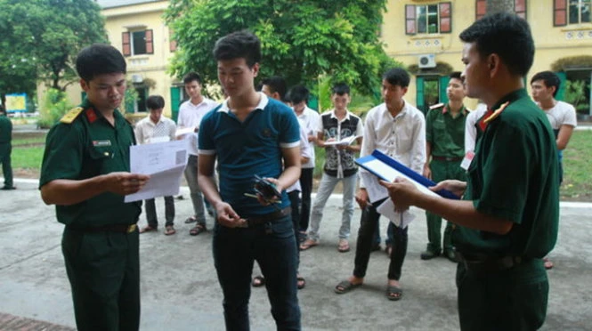 Công bố 32 trường ĐH, CĐ xét tuyển đợt 4 ảnh 1