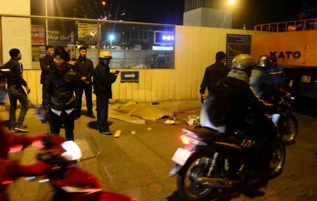 Xe cẩu tông xe máy, nam thanh niên tử vong tại chỗ ảnh 1