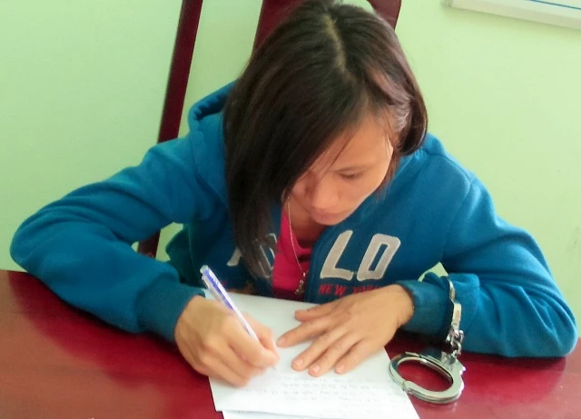 Vụ con nuôi giết mẹ: Chồng đi cầu an, vợ ở nhà bị sát hại ảnh 1