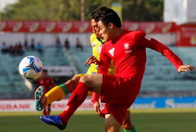 Thắng nhẹ nhàng, Hải Phòng vươn lên đầu bảng ảnh 1