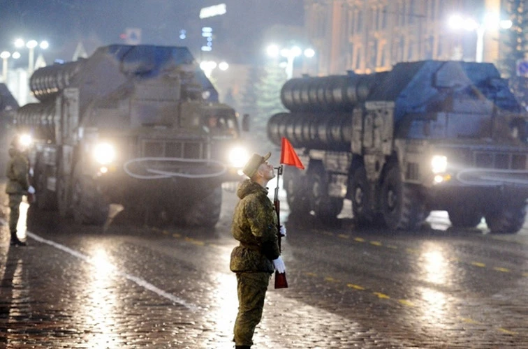 Chùm ảnh diễn tập mừng Ngày Chiến thắng của quân đội Nga ảnh 3