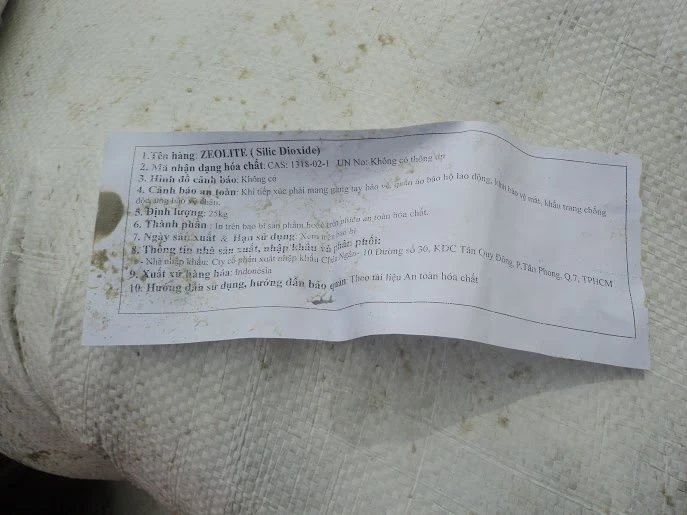 Rải 7 tấn hóa chất xử lý ô nhiễm kênh Nhiêu Lộc - Thị Nghè ảnh 5