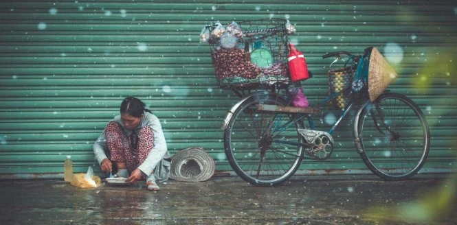 Mùa mưa xem ảnh 'Mưa' đoạt giải Street Photography ảnh 8