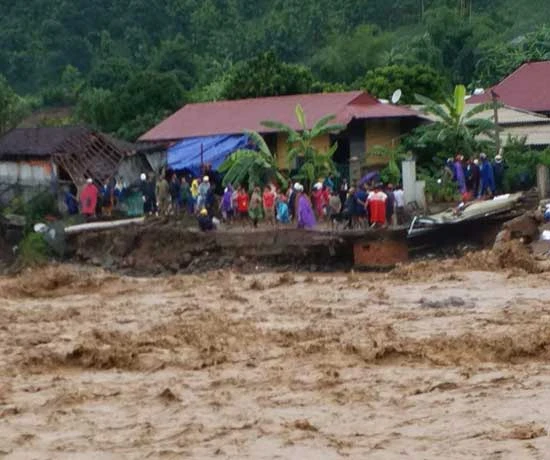 Ảnh: Yên Bái, Sơn La tan hoang sau lũ quét ảnh 8