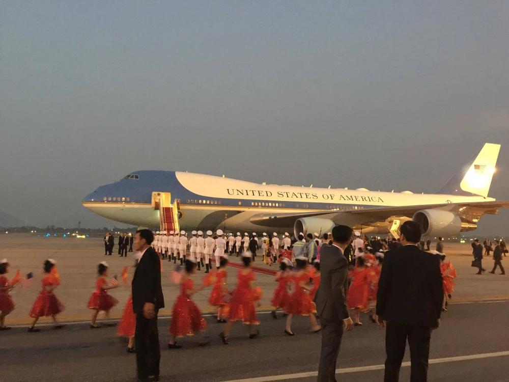 Chùm ảnh Tổng thống Donald Trump tới Hà Nội ảnh 2