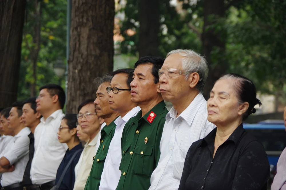 Linh xa đưa linh cữu bác Sáu Khải về đất mẹ Củ Chi ảnh 12