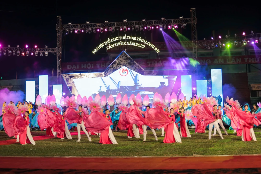 700 nghệ sĩ tham gia chương trình văn nghệ chào mừng Đại hội TDTT tỉnh Long An lần IX