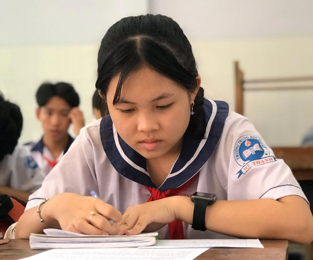 Long An tuyển chọn những học sinh khá giỏi đã tốt nghiệp THCS vào lớp 10 chất lượng cao