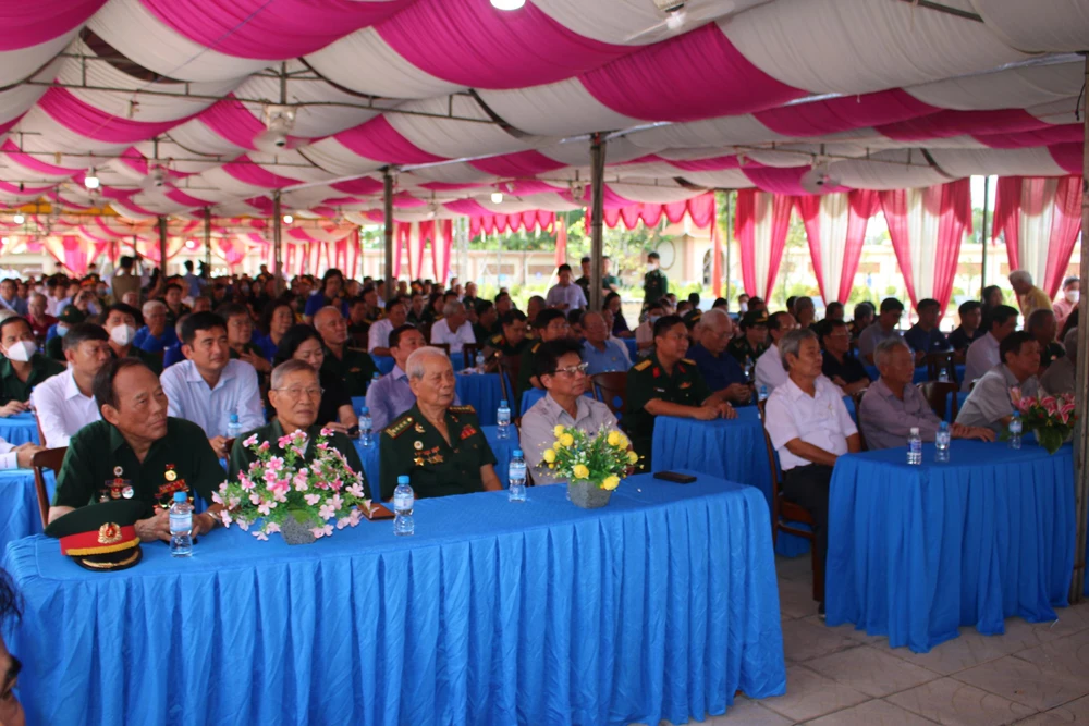 Các đại biểu tham gia dự lễ