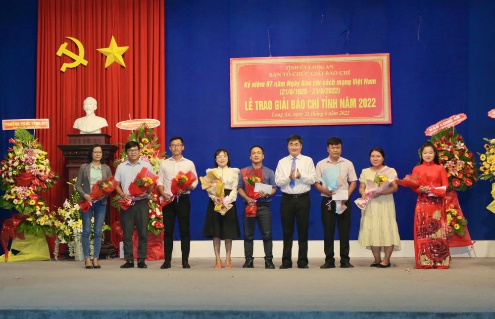 35 tác phẩm xuất sắc được BTC trao giải lần này