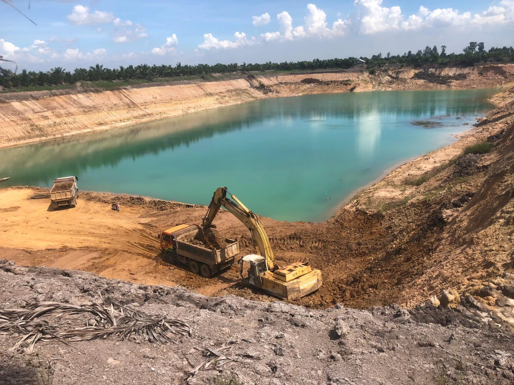 Long An đã thu hồi và chỉnh lý được hơn 440 hầm đất theo đúng quy định. Ảnh: HD