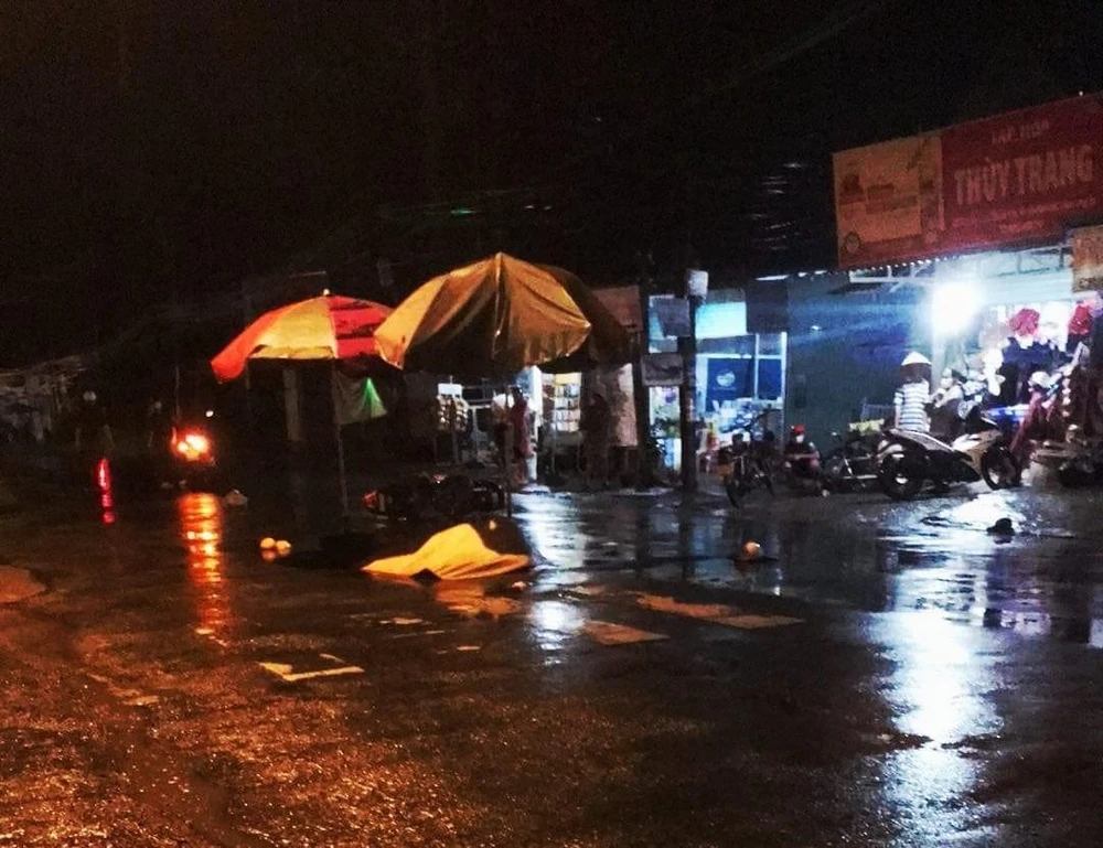 Hiện trường vụ tai nạn. Ảnh: KHÁNH VY