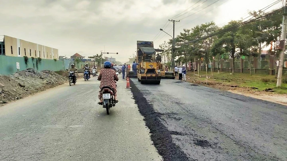 Quốc lộ 62 được nâng cấp mở rộng năm 2020 đoạn từ TP Tân An đến đường dẫn lên cao tốc TP.HCM - Trung Lương. Ảnh: CTV
