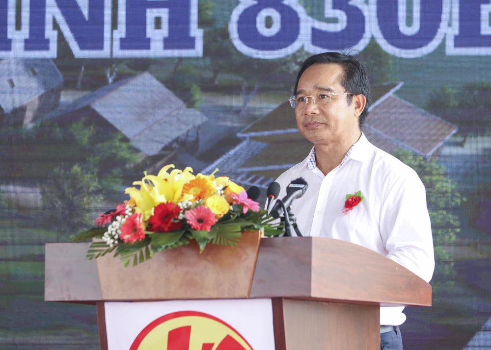Bí thư tỉnh ủy - Nguyễn Văn Được phát biểu tại lễ khởi công đường tỉnh 830E. Ảnh: HD