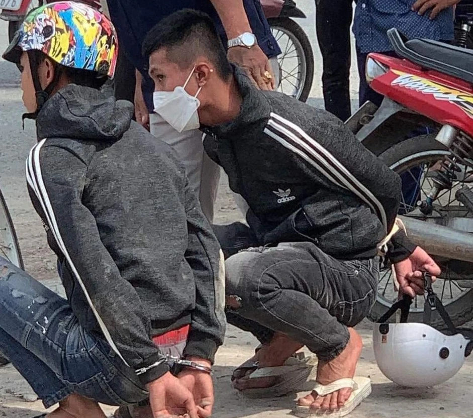 Hai tên trộm bị bắt giữ trên đường tẩu thoát tới TP.HCM. Ảnh: CTV Trộm ở Bạc Liêu bị bắt ở Long An