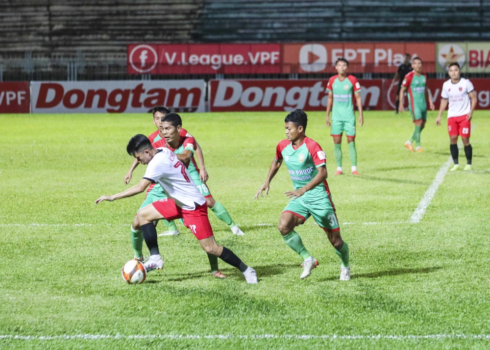 Các cầu thủ Long An đã thi đấu khởi sắc và có bàn thắng ở phút thứ 29. Ảnh: HD