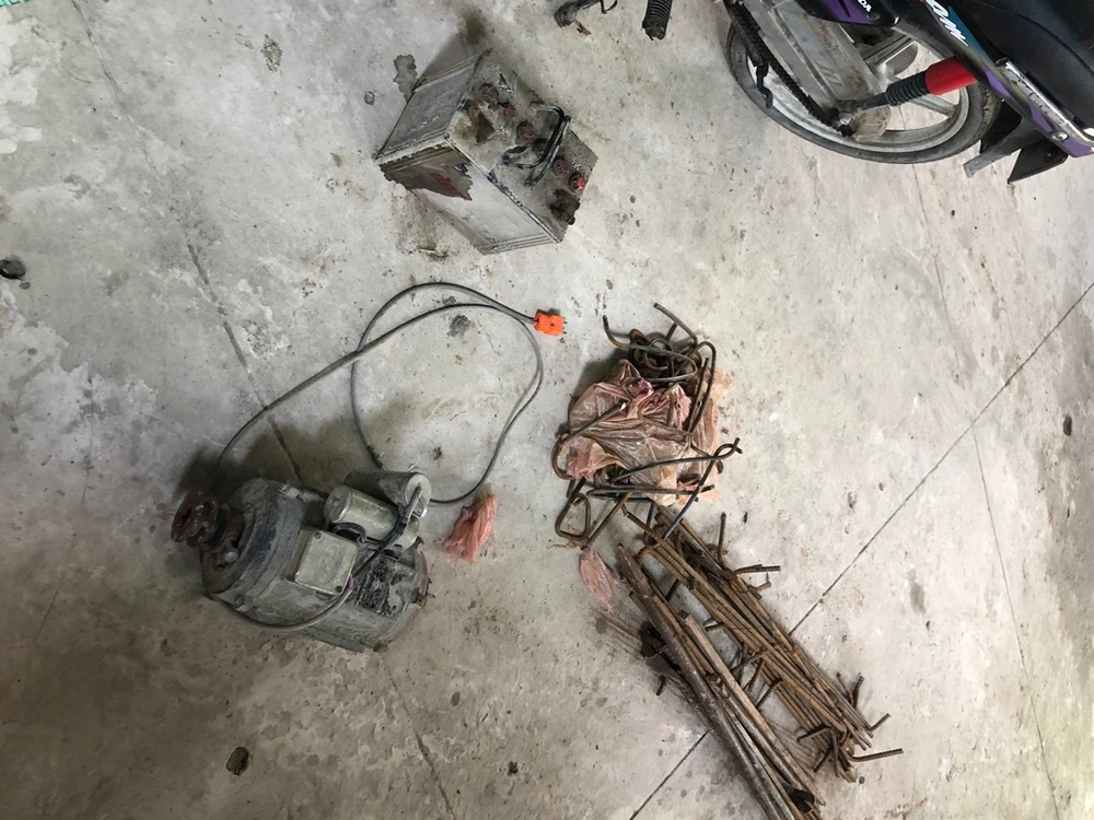 Thiết bị bị Long trộm đang phục vụ xây dựng công trình đường Vành đai TP. Tân An. Ảnh: CA