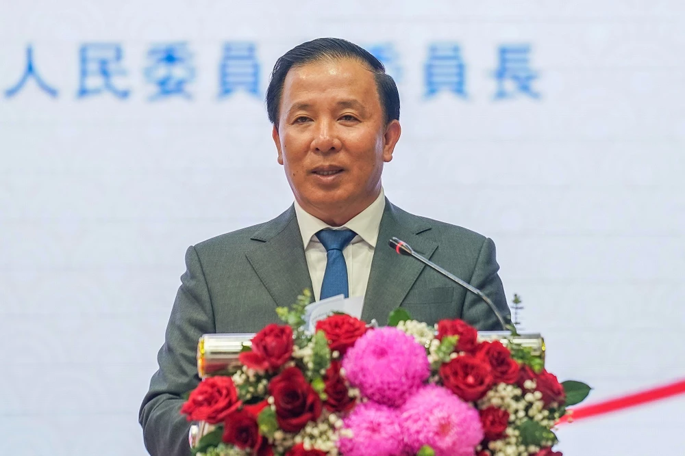 Ông Nguyễn Văn Út - Chủ tịch UBND tỉnh Long An phát biểu tại hội nghị. Ảnh: HD