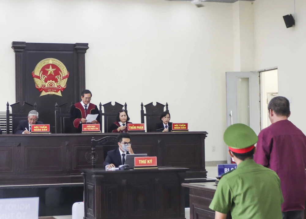 Phiên tòa xét xử bị cáo Nguyễn Thanh Tuấn. Ảnh: HD
