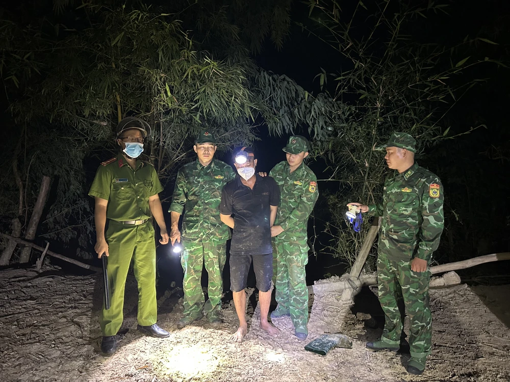 Đưa bò nhập lậu qua biên giới 3.jpg