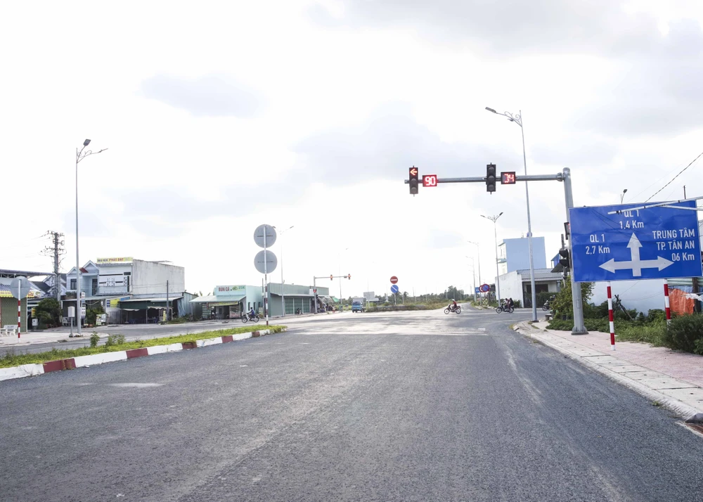 Vành đai TP. Tân An (8).JPG