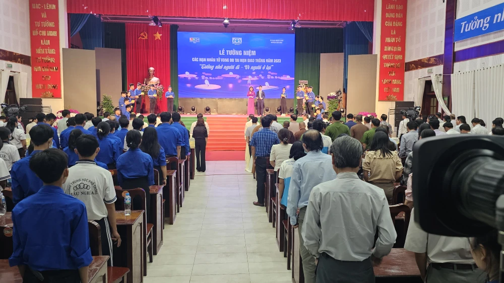 Tưởng niệm các nạn nhân