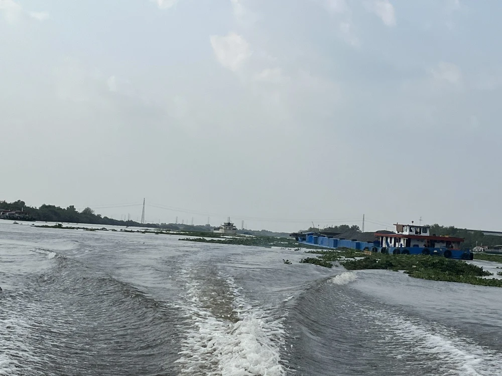 CSGT cứu người (1).jpg