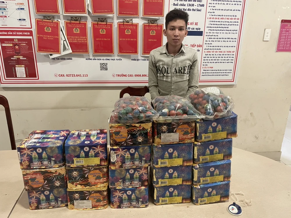 vận chuyển pháo lậu.jpg