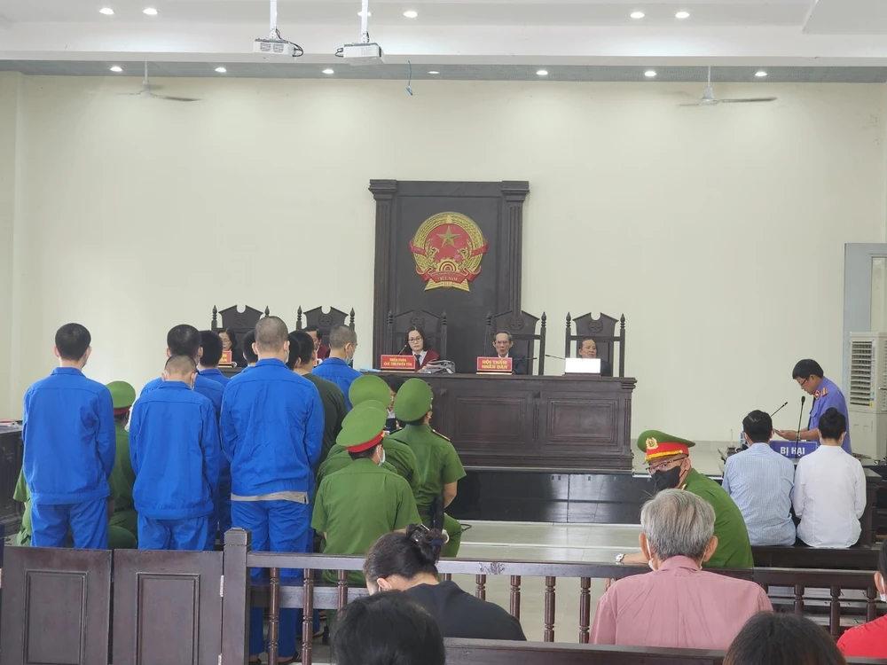 học sinh lớp 11 (3).jpg