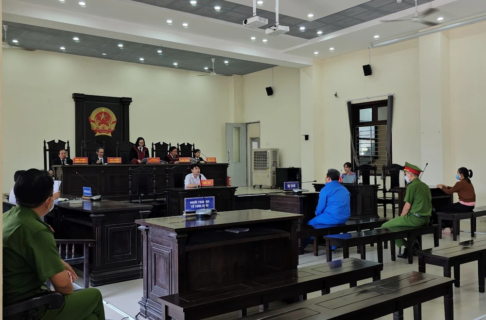 kẻ ngáo đá 1.jpg