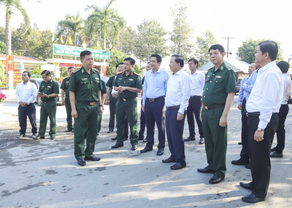 Chủ tịch UBND tỉnh Long An (3).JPG