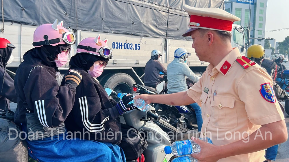 Công an Long An (2).jpg