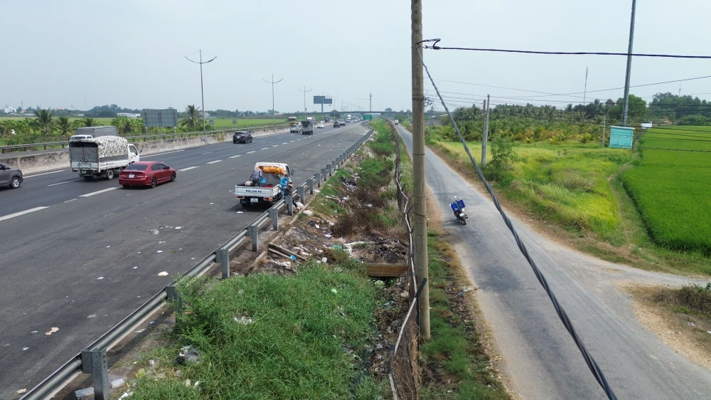 Cao tốc TP.HCM - Trung Lương (1).JPG