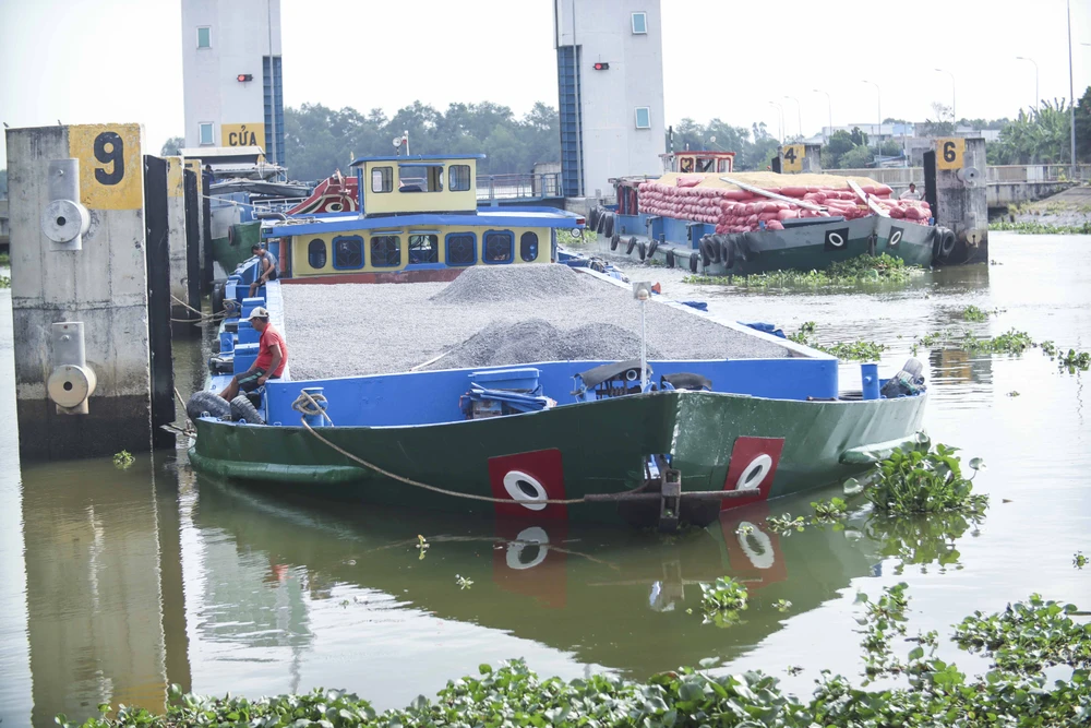 Âu tàu Rạch Chanh_13.JPG