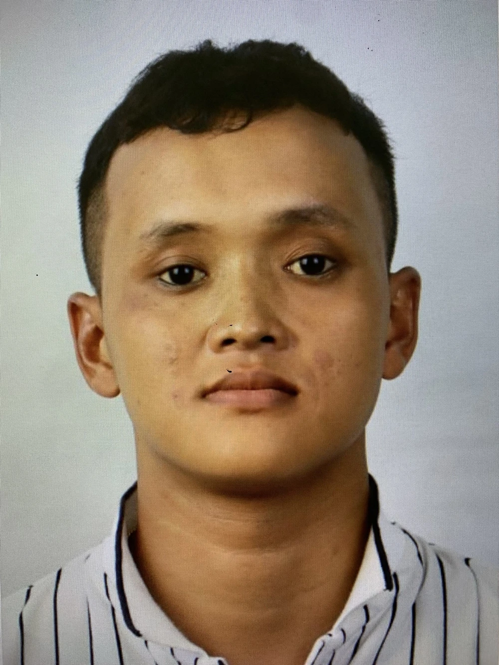 nam thanh niên mượn xe SH 1.jpeg